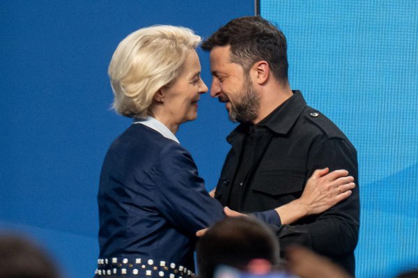 Hoće li čelnica EK Ursula von der Leyen i Volodimir Zelenski ostati 'u ljubavi' i nakon posljednjih poteza ukrajinskog predsjednika?