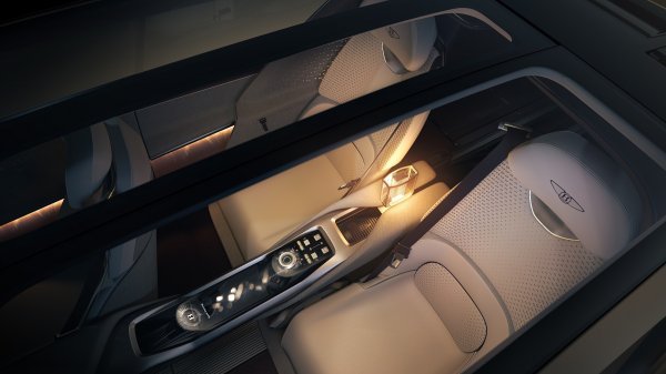 Bentley EXP 15 koncept
