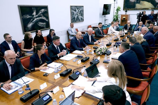 Odbor za obranu jednoglasno podržao uvođenje vojnog roka