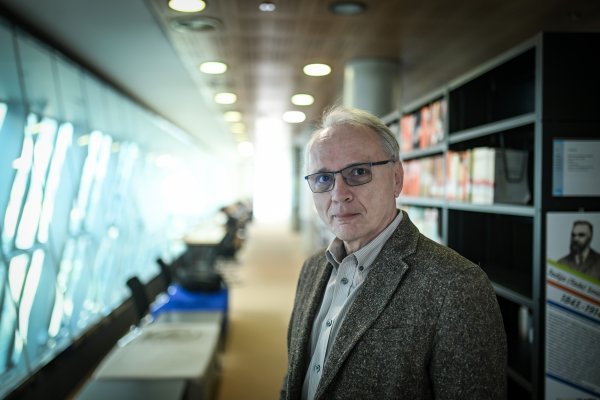 Neven Budak kaže da ključni spisi na kojima se temelji historiografsko tumačenje uloge kralja Tomislava datiraju iz 15. stoljeća