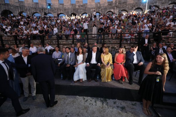 Sandale Sanje Musić Milanović bile su pun pogodak. Jedino ta vestica…