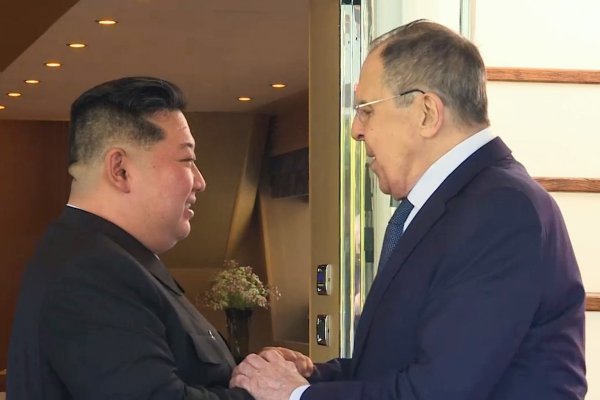 Kim Jong Un i Sergej Lavrov