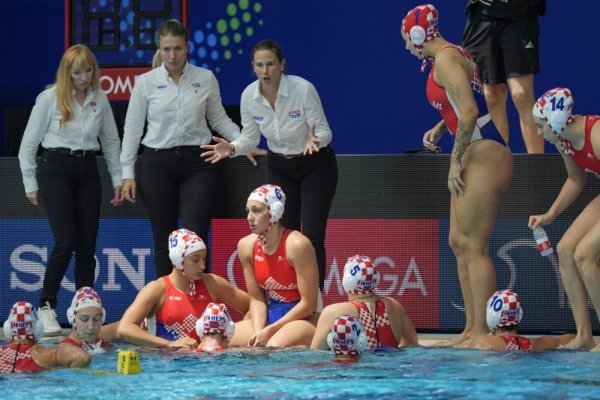 Hrvatska ženska vaterpolo reprezentacija