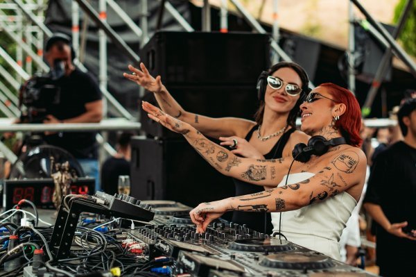 Indira Paganoto, Sara Landry