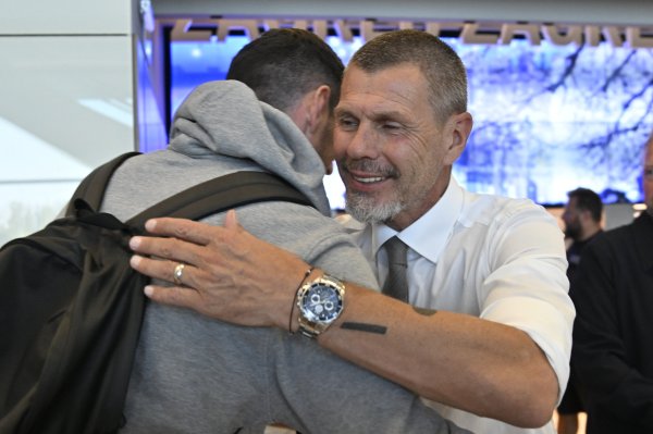 Zvonimir Boban dočekao novo pojačanje Dinama na aerodromu: Uskoro slijedi potpis