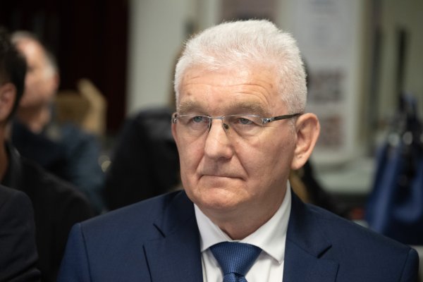 Milivoj Špika ne podržava uvođenje umirovljeničkih kartica