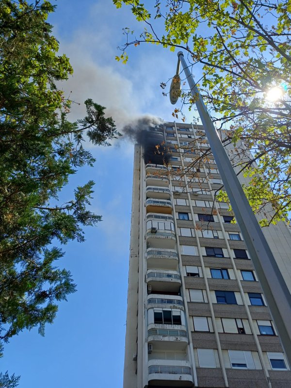 Požar u zagrebačkom neboderu