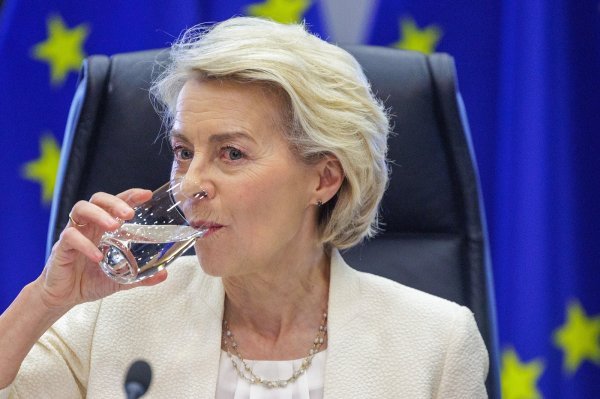 Za elaboriranje proračuna pred Europskim parlamentom Ursuli von der Leyen trebat će puno hidriranja