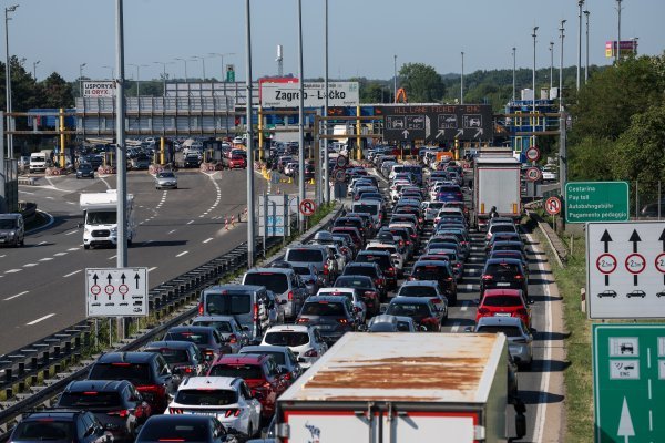 Zagreb: Gužve na naplatnim kućicama u Lučkom prema moru