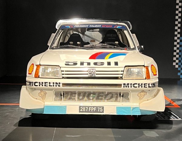 Peugeot 205 Turbo 16 Evo2 - legendarni reli automobil Grupe B