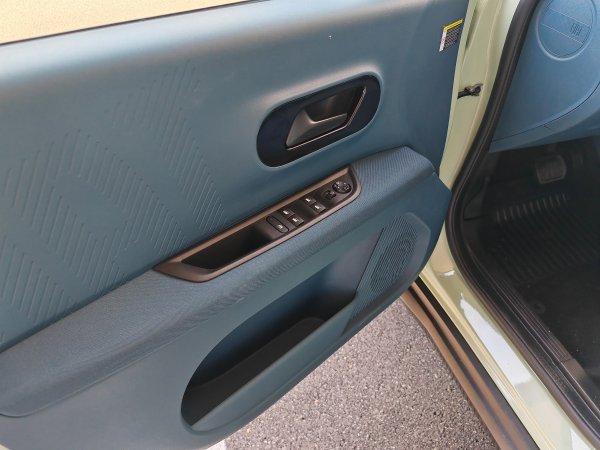Fiat Grande Panda 1.2 110 e-Hybrid AT La Prima
