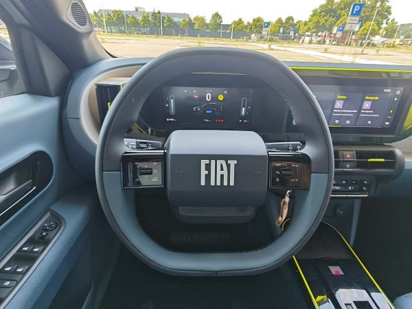 Fiat Grande Panda 1.2 110 e-Hybrid AT La Prima