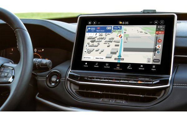 Stellantis i 4screen poboljšavaju praktičnost u automobilu uz usluge mobilnosti