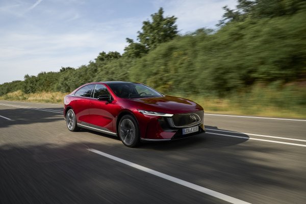 Mazda6e