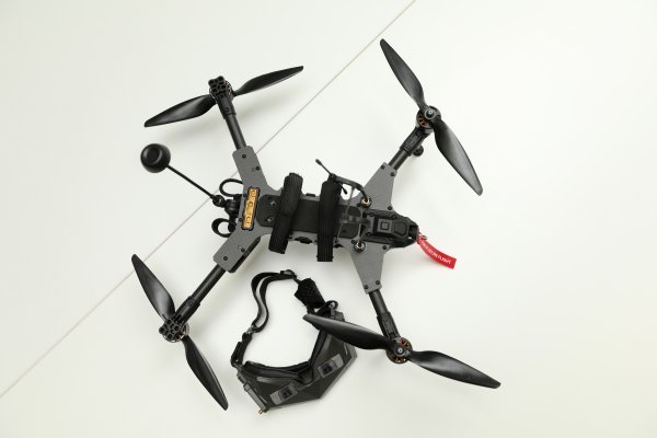 Dron - Orqa