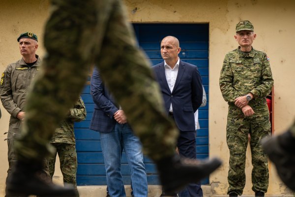 Velika Gorica: Ivan Anušić i Tihomir Kundid obišli pripadnike pjesackih postroja Hrvatske vojske