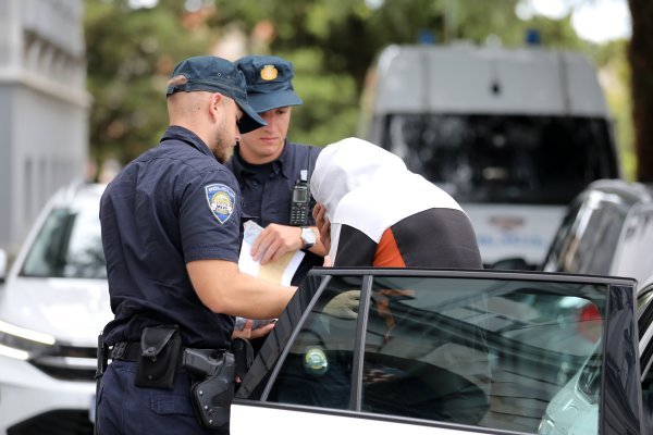 Na pulski Županijski sud privedena trojica osumnjičena za napad na mladog Slovenca u Poreču
