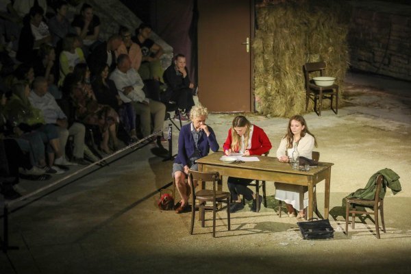 Predstava Antigona u Teatru Ulysses