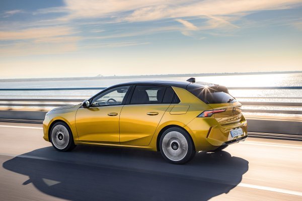 Opel Astra Plug-in Hybrid sa 196 KS (144 kW) sistemske snage