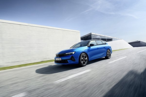 Opel Astra Sports Tourer Plug-in Hybrid sa 196 KS (144 kW) sistemske snage