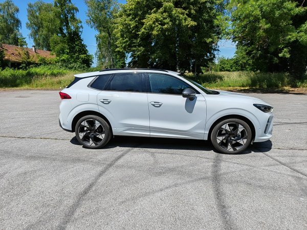 Cupra Terramar 1.5 e-Hybrid 150 kW