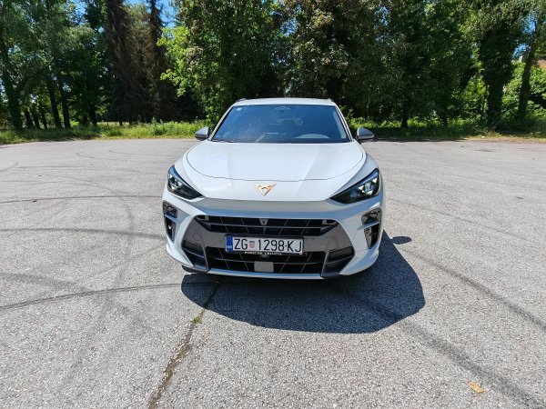 Cupra Terramar 1.5 e-Hybrid 150 kW