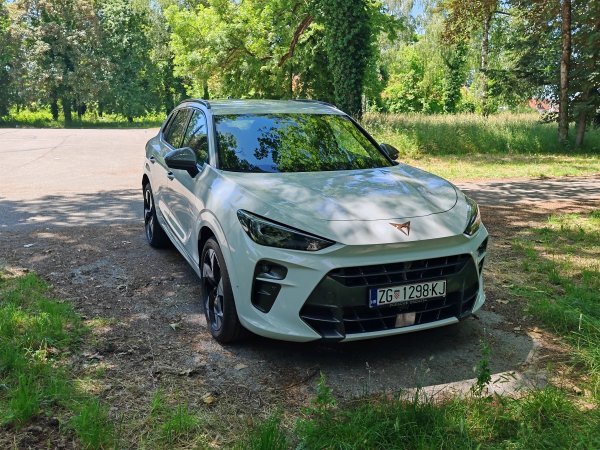 Cupra Terramar 1.5 e-Hybrid 150 kW