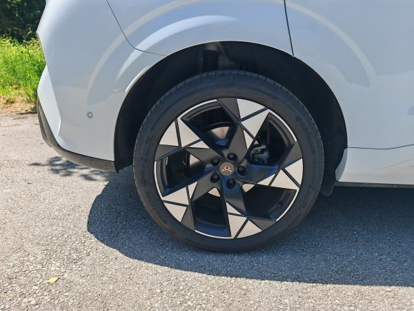Cupra Terramar 1.5 e-Hybrid 150 kW