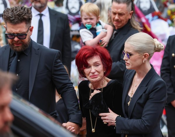 Tisuće ljudi na ulicama Birminghama: Ozzy Osbourne u posljednjoj vožnji rodnim gradom