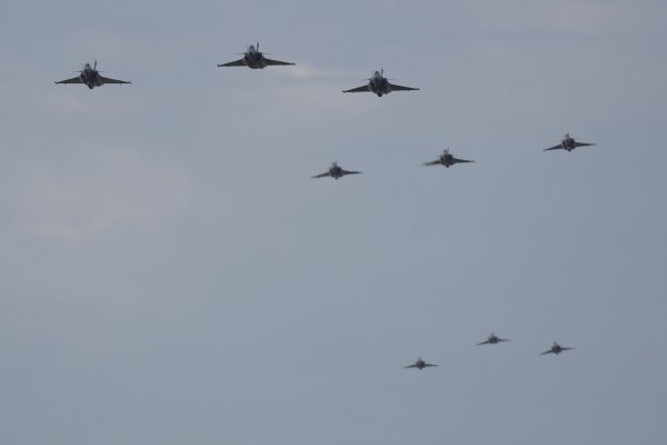 Prelet Rafalea na mimohodu