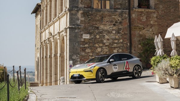 Polestar 4 Long range Single motor Mille Miglia Green 2025.