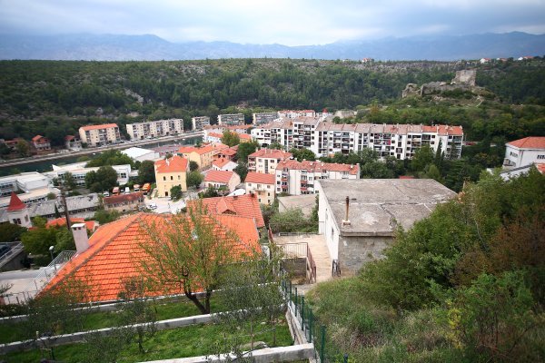 Nekretnine u Obrovcu su među najjeftinijima u Hrvatskoj