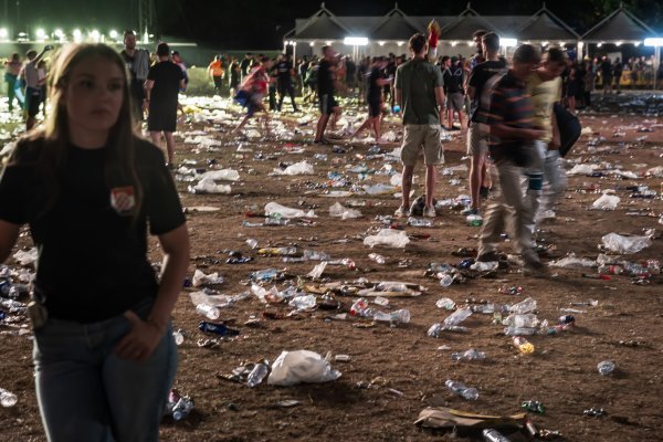 Sinjski Hipodrom nakon završetka Thompsonovog koncerta