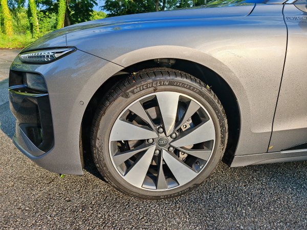 Audi A6 Sportback e-tron performance Edition
