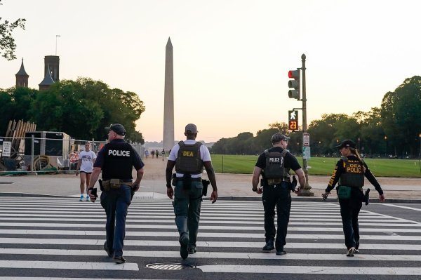 Snage zakona na ulicama Washingtona