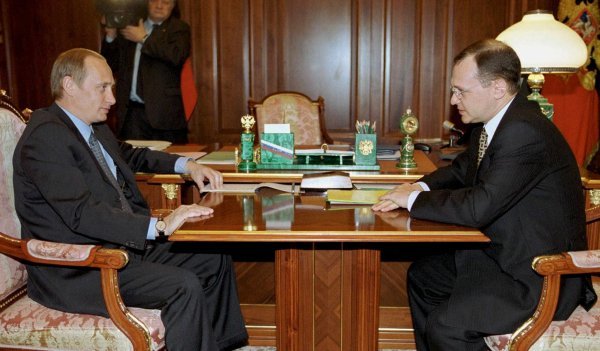 Vladimir Putin i Sergej Kirijenko 2000. godine