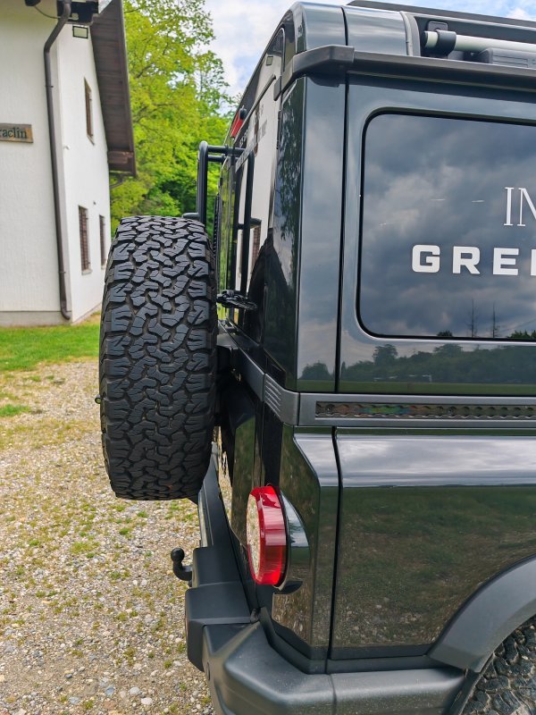 INEOS Grenadier Trialmaster 3.0 Turbo Diesel 8AT SW