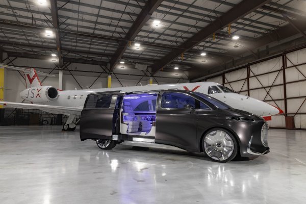 Mercedes-Benzov Vision V izložbeno vozilo