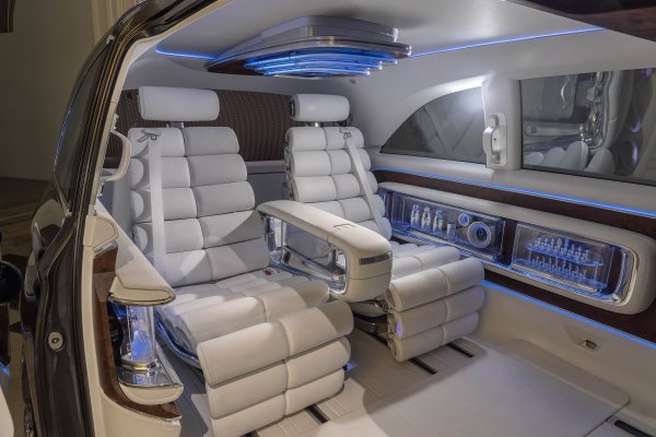 Mercedes-Benzov Vision V izložbeno vozilo
