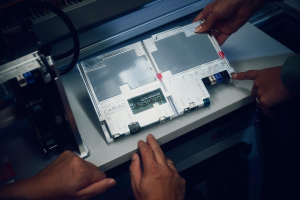 Bosch i CARIAD čine automatiziranu vožnju još sigurnijom i praktičnijom uz pomoć umjetne inteligencije