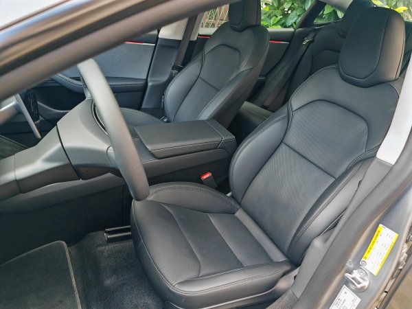 Tesla Model 3 Long Range Rear-Wheel Drive