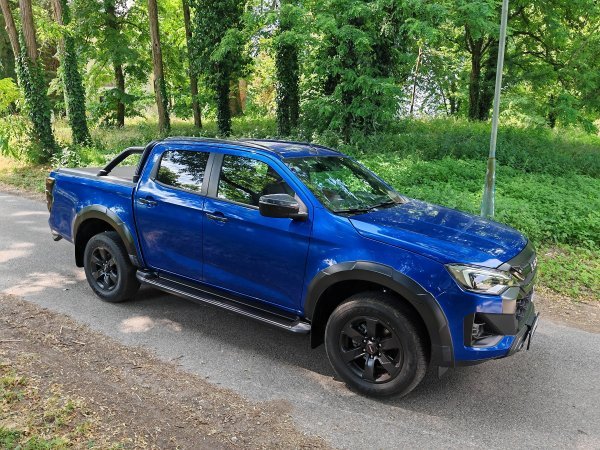 Isuzu D-Max Crew N60 Nitro Sport