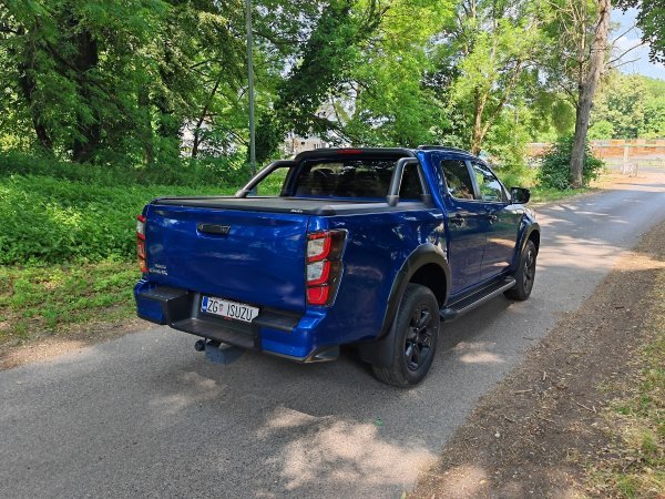 Isuzu D-Max Crew N60 Nitro Sport