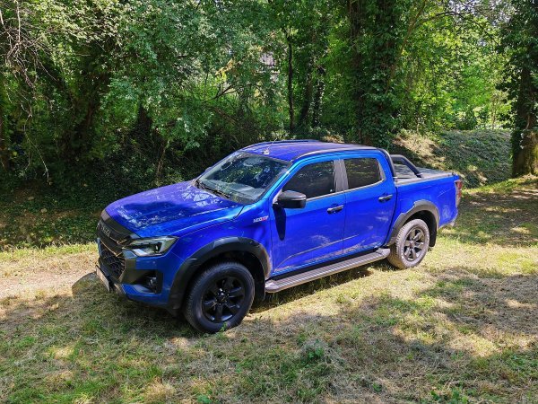 Isuzu D-Max Crew N60 Nitro Sport