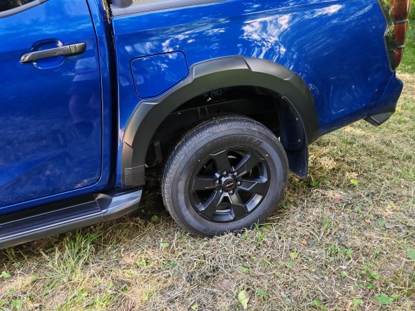 Isuzu D-Max Crew N60 Nitro Sport