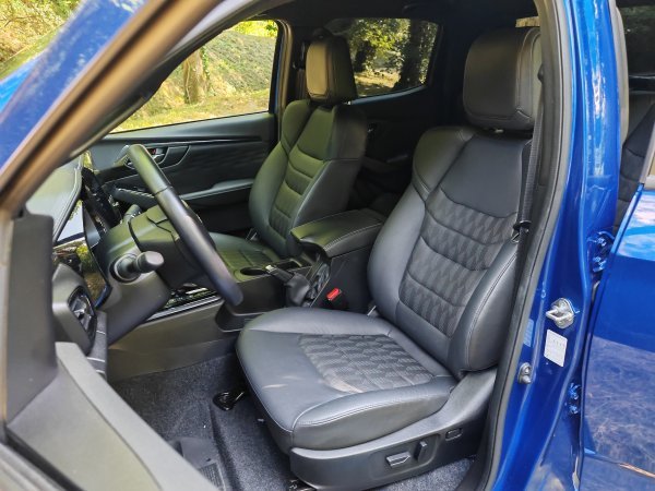 Isuzu D-Max Crew N60 Nitro Sport