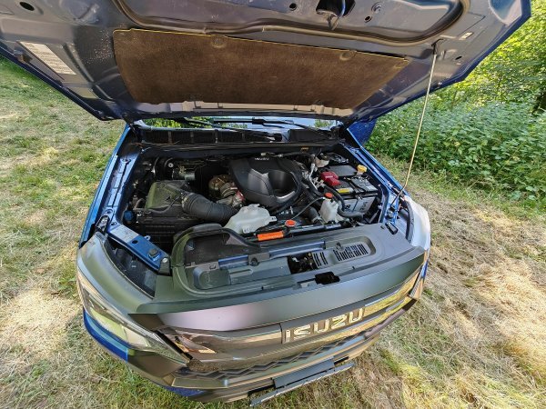 Isuzu D-Max Crew N60 Nitro Sport
