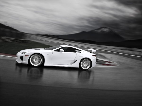 Lexus LFR iz 2012.