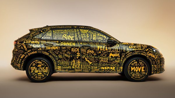 Ovo je prva slika novog VW T-Roca: Šef marke Thomas Schäfer pohvalio se na svom profilu na LinkedInu