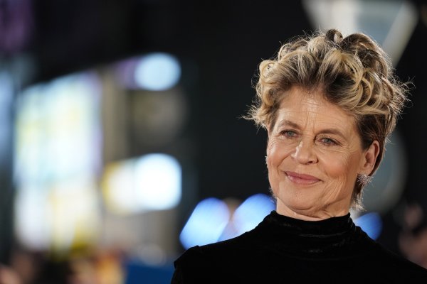 Linda Hamilton